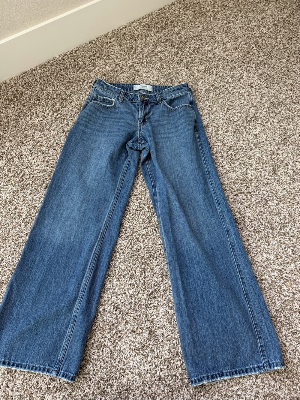 Hollister Low Rise Baggy Jeans Size 25 or 0